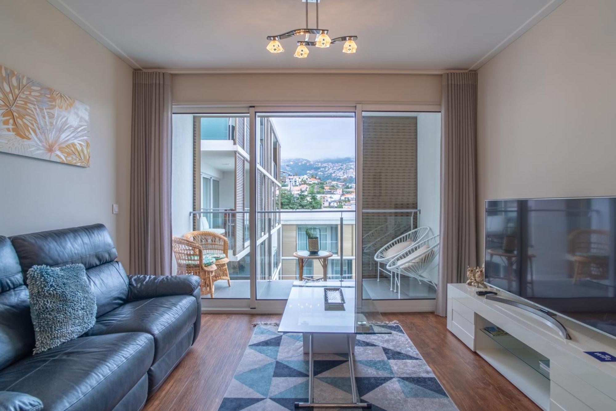 Madalenas View Apartment Фуншал Екстериор снимка