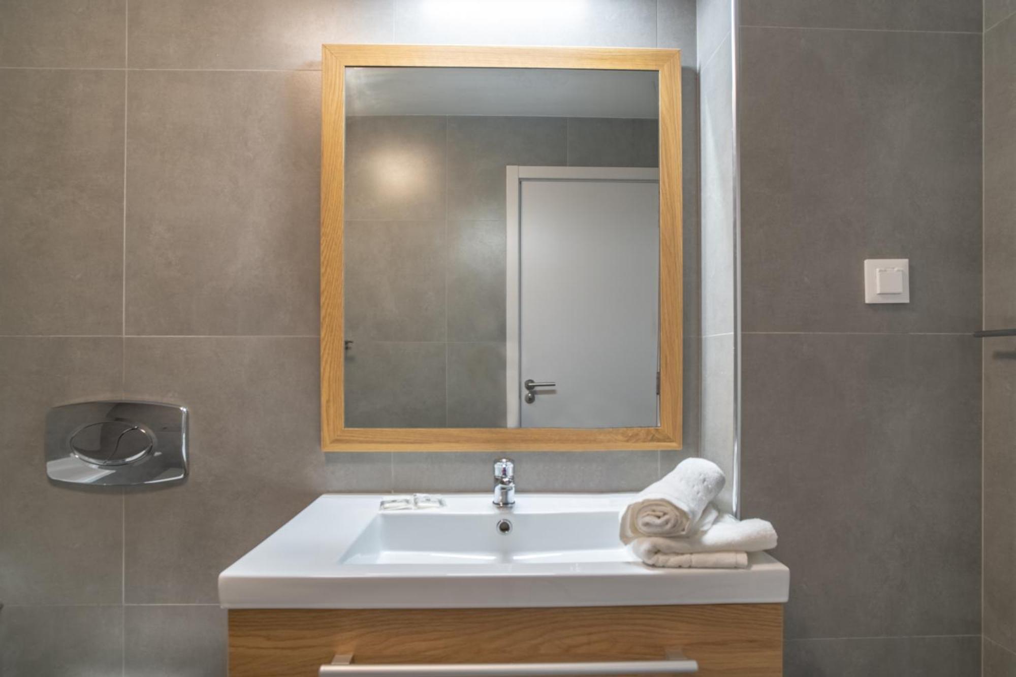 Madalenas View Apartment Фуншал Екстериор снимка