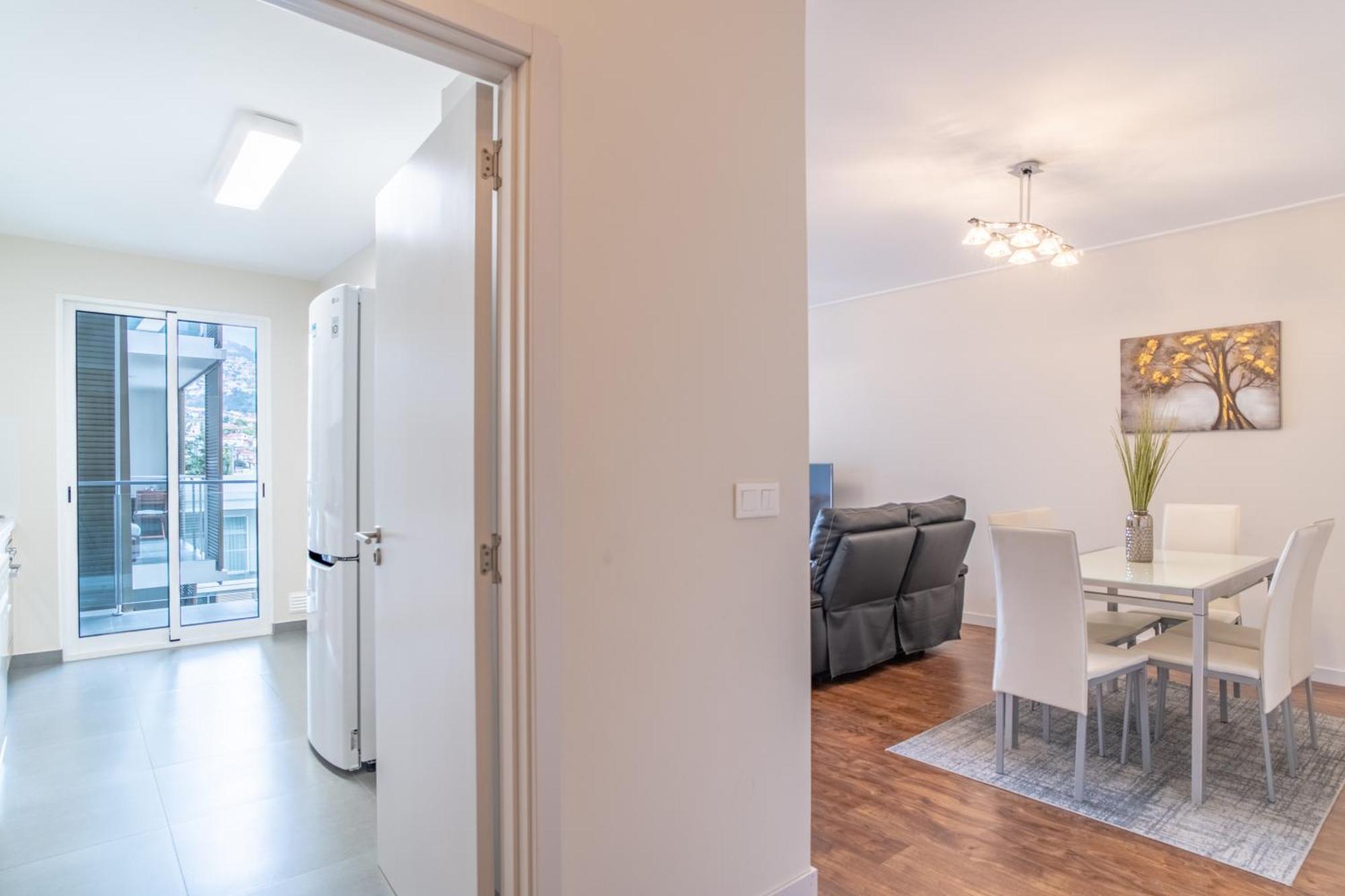 Madalenas View Apartment Фуншал Екстериор снимка
